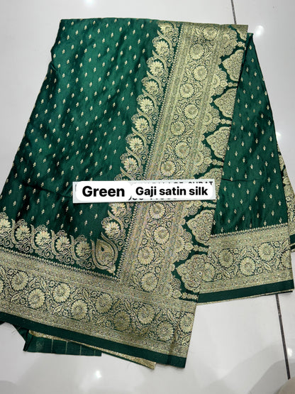 Midnight Amethyst Hand-Woven Soft Silk Saree with Antique Zari Jaal