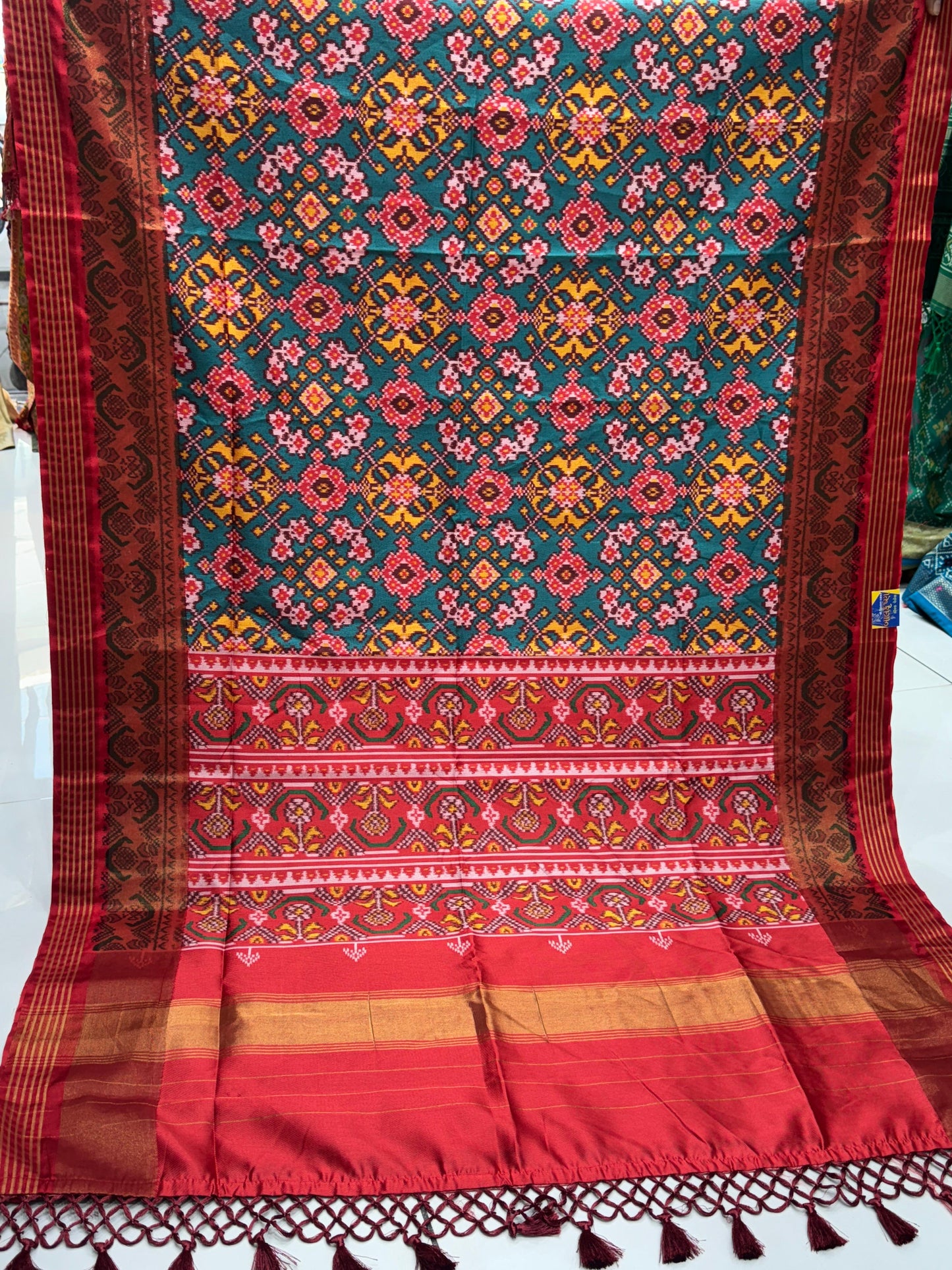 Pure Patan Patola Inspired Soft Silk Saree with Zari Patto Border | Manekchowk Traditional Design 💫