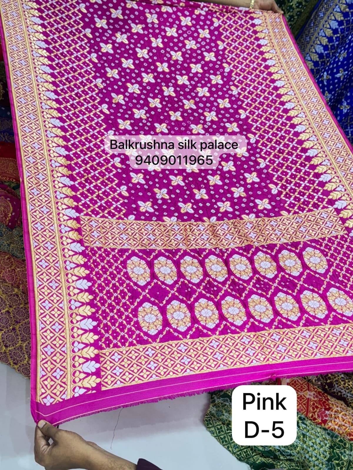 Pink Luxury Banarasi Zari Woven Bandhani Saree with Heavy Circular Motif Pallu D5