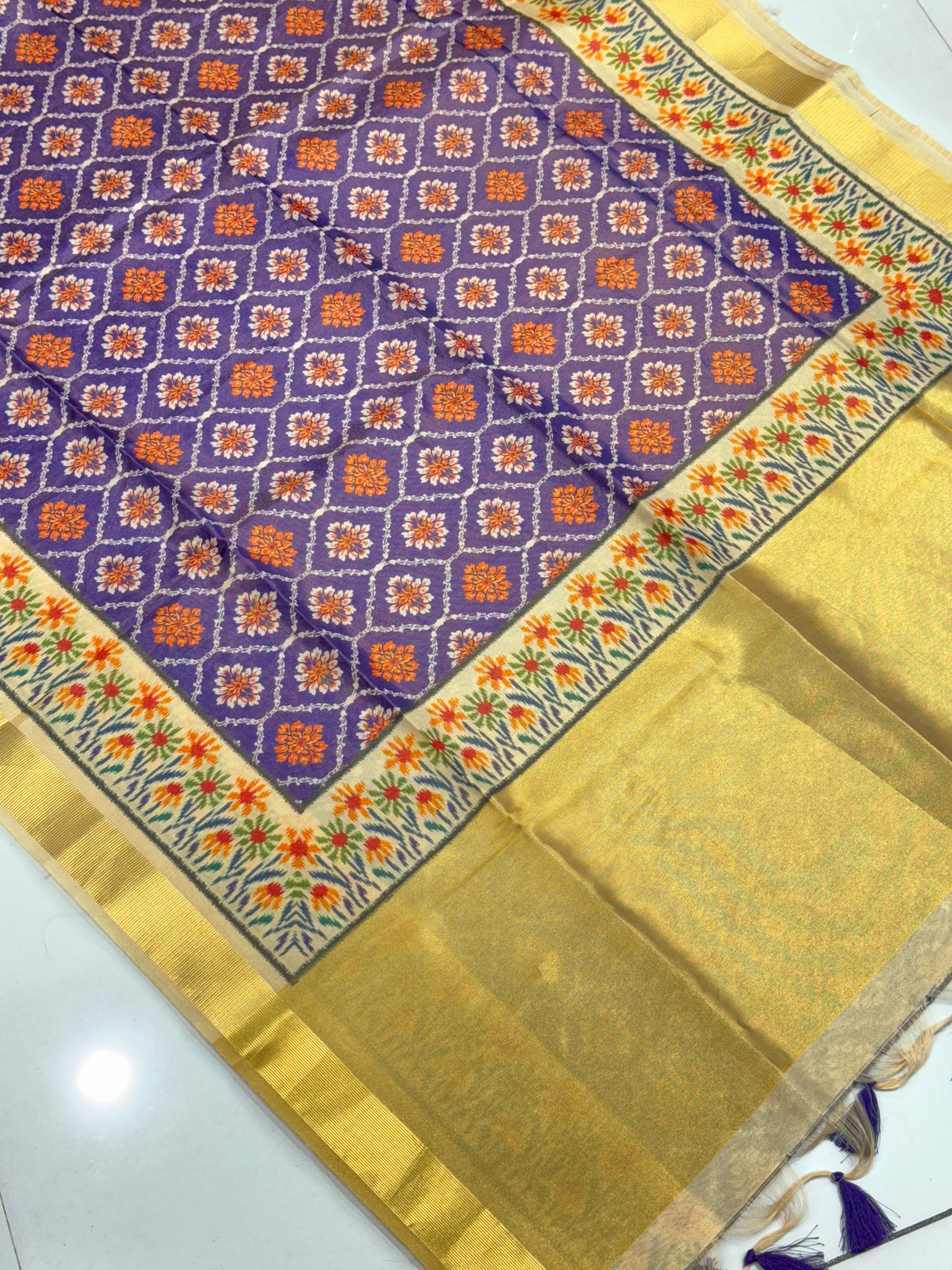 D3 Premium Real Tissue Silk Saree with Patola Kalamkari Design & Golden Zari Patto