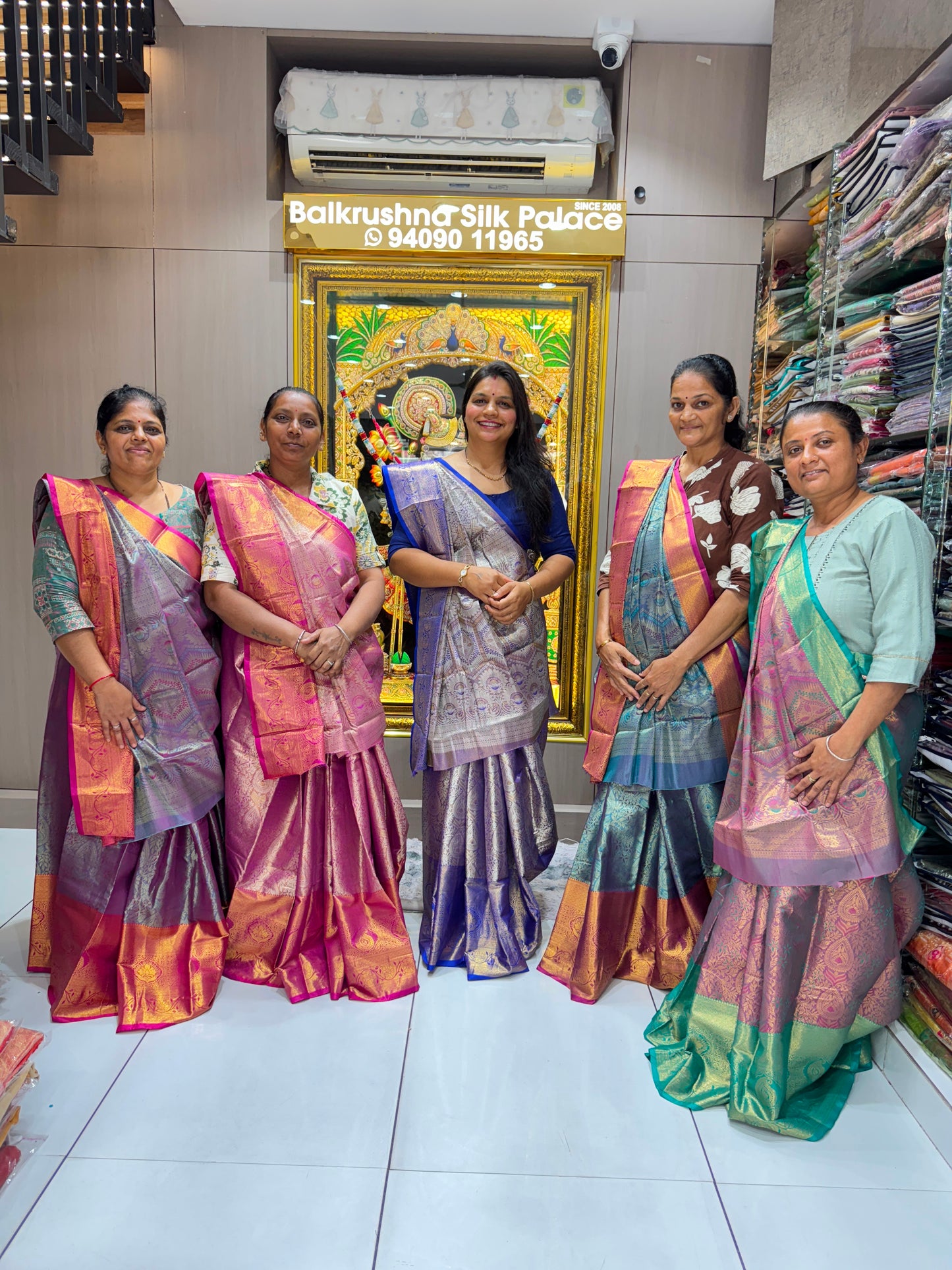 Premium Pure Kanjivaram Silk Banarasi Saree with Rich Golden Zari Weaving