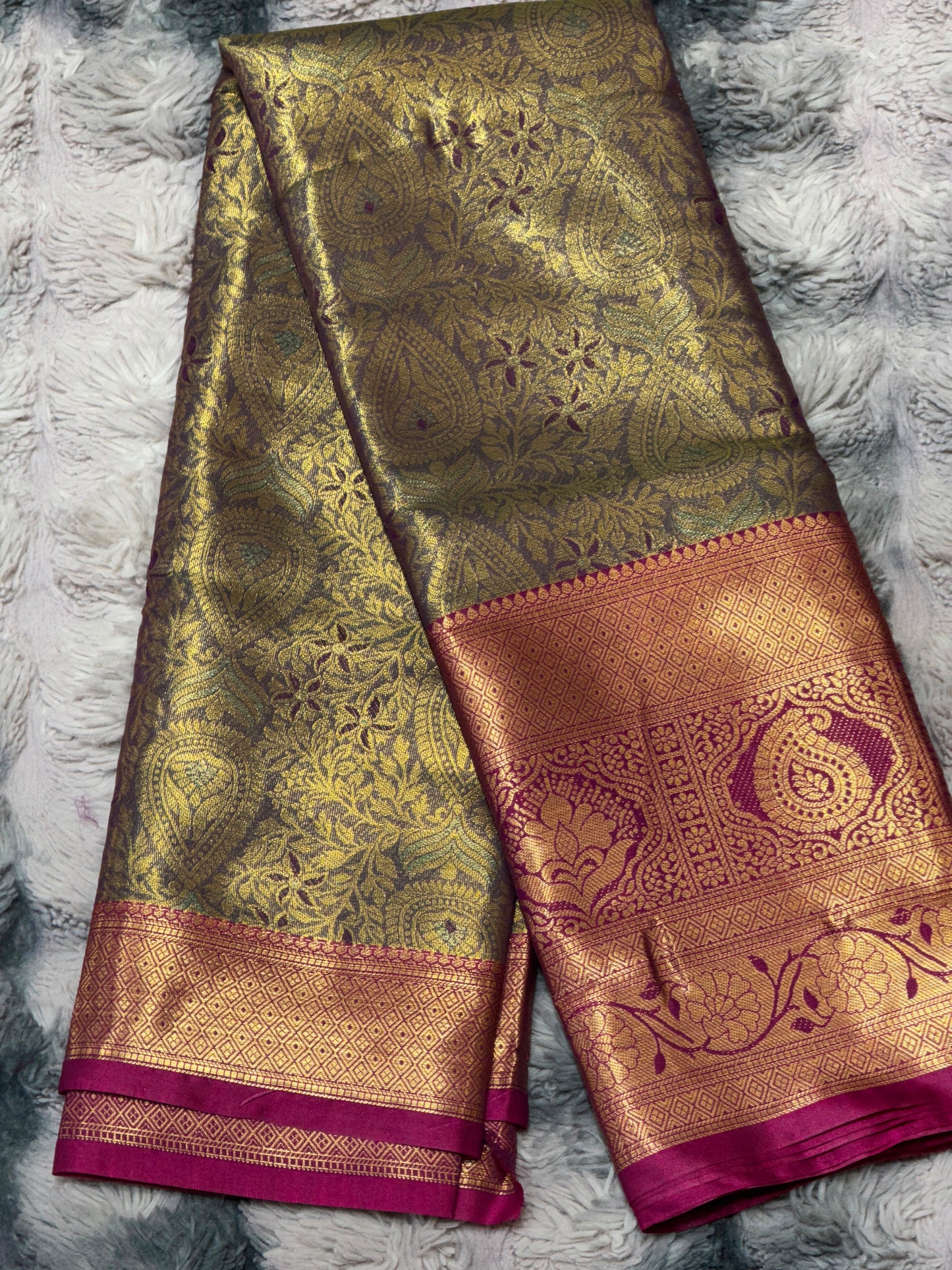 Premium Pure Kanjivaram Silk Banarasi Saree with Rich Golden Zari Weaving