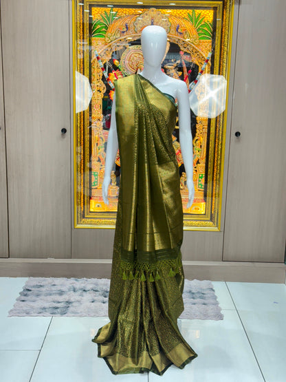 Exquisite Varli Design Soft Banarasi Silk Saree for Weddings