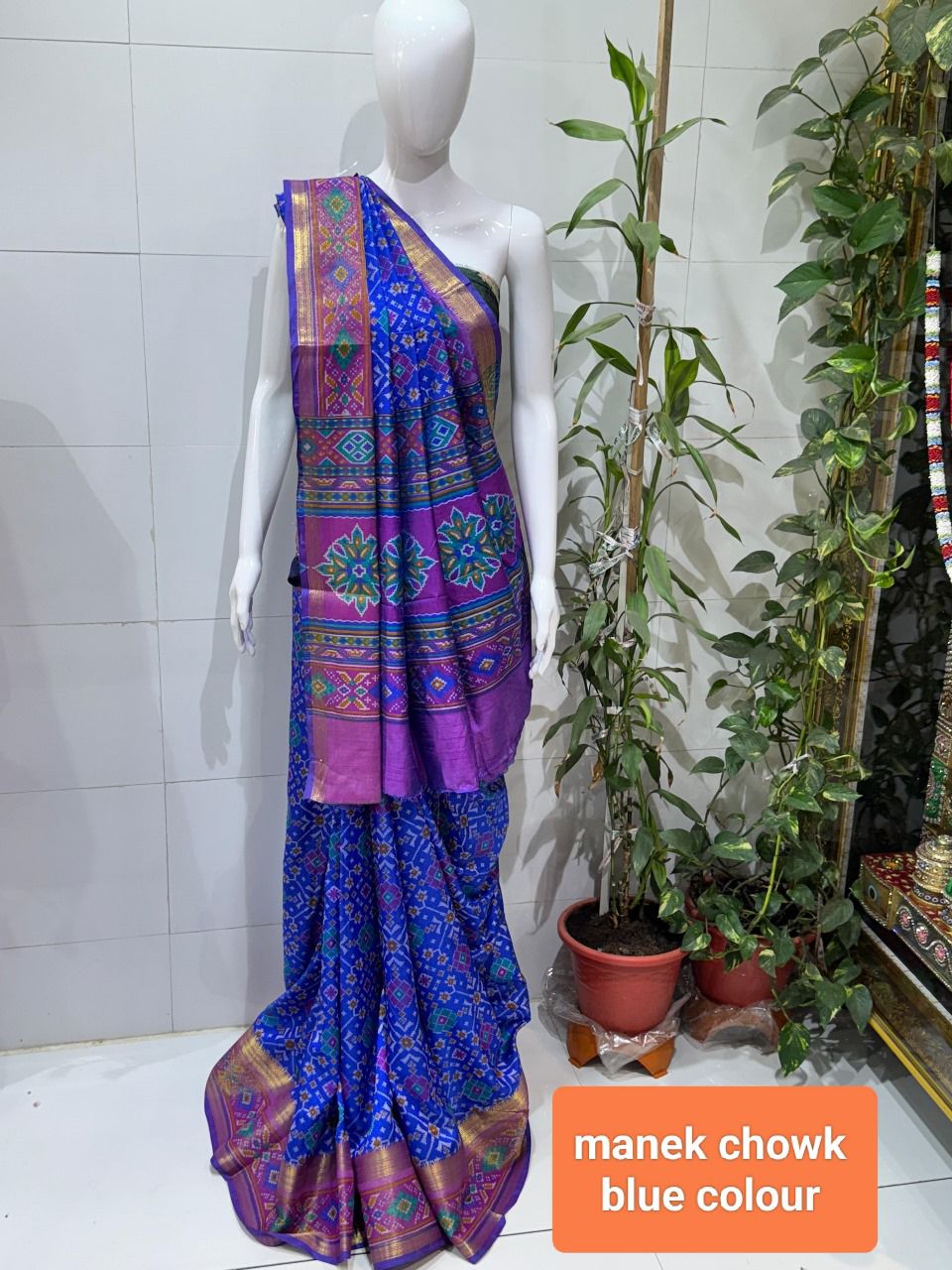 Manekchow Design Surati Patola Super Hit Collection